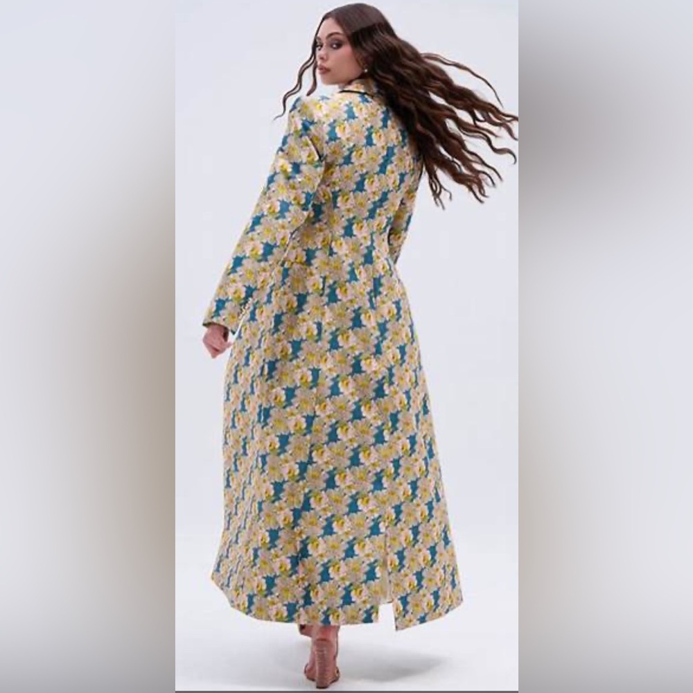 Scarlett Luxe Brocade Maxi Coat - Picture 5 of 9